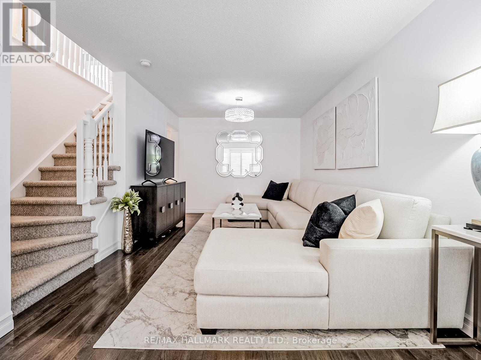 1519 Evans Terrace, Milton, Ontario  L9T 5J5 - Photo 5 - W12582980