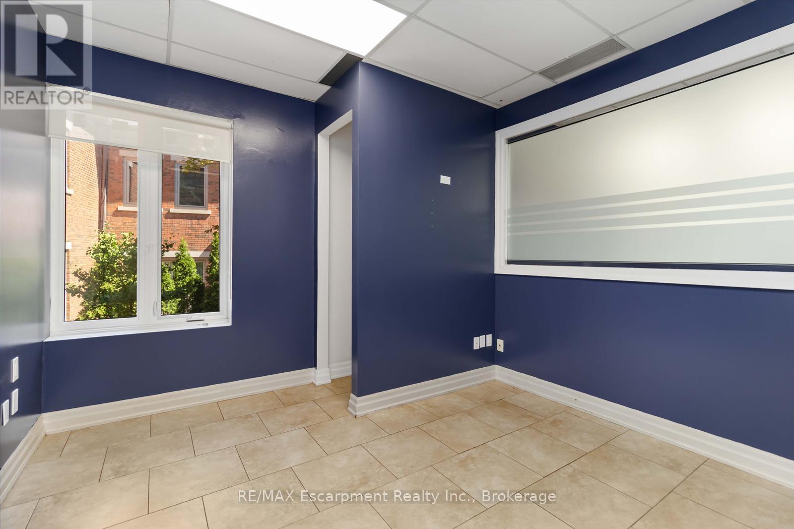 202 - 53 Village Centre Place, Mississauga, Ontario  L4Z 1V9 - Photo 11 - W12583148