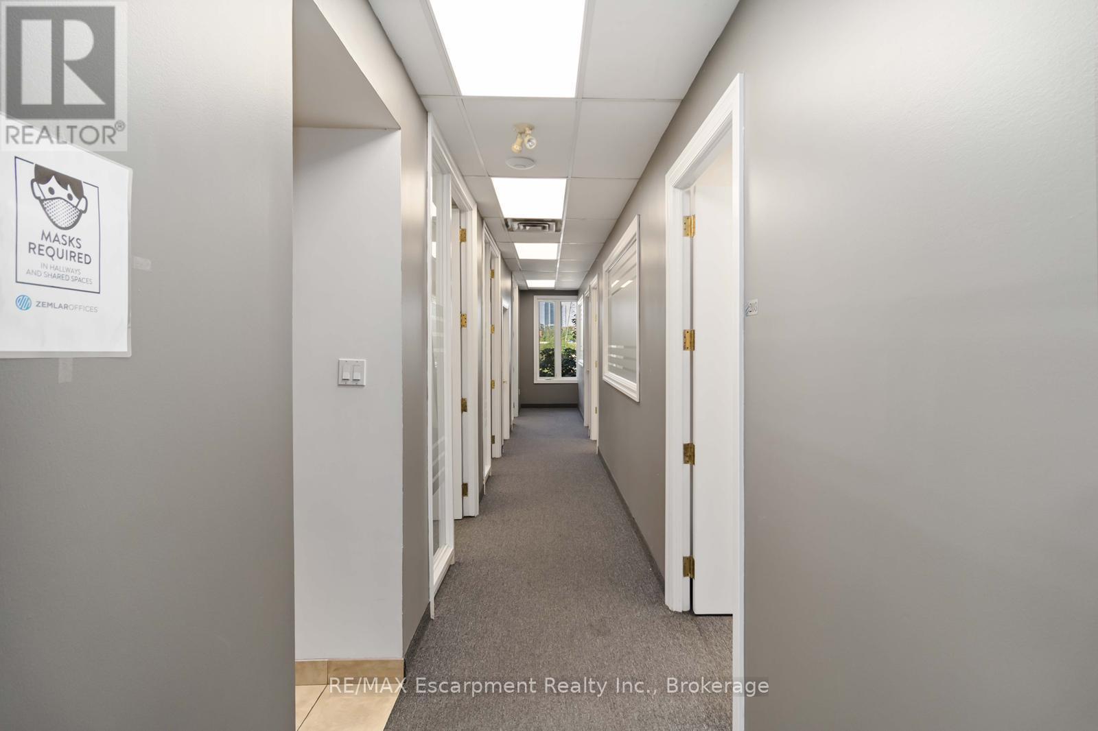 202 - 53 Village Centre Place, Mississauga, Ontario  L4Z 1V9 - Photo 6 - W12583148