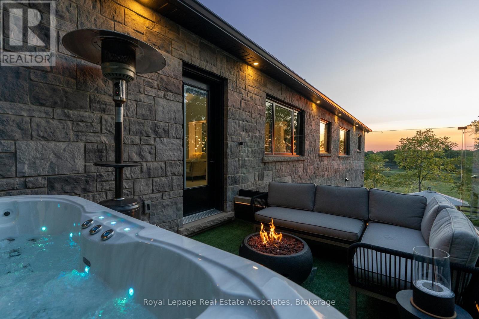 1067 Jerseyville Road W, Hamilton, Ontario  L0R 1R0 - Photo 39 - X12582942