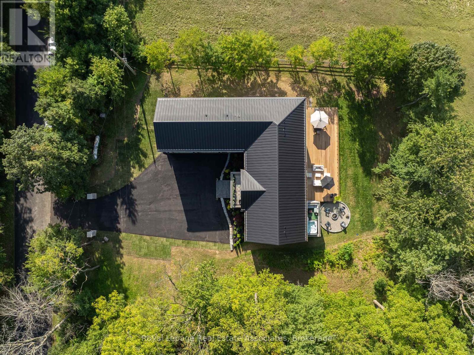 1067 Jerseyville Road W, Hamilton, Ontario  L0R 1R0 - Photo 4 - X12582942