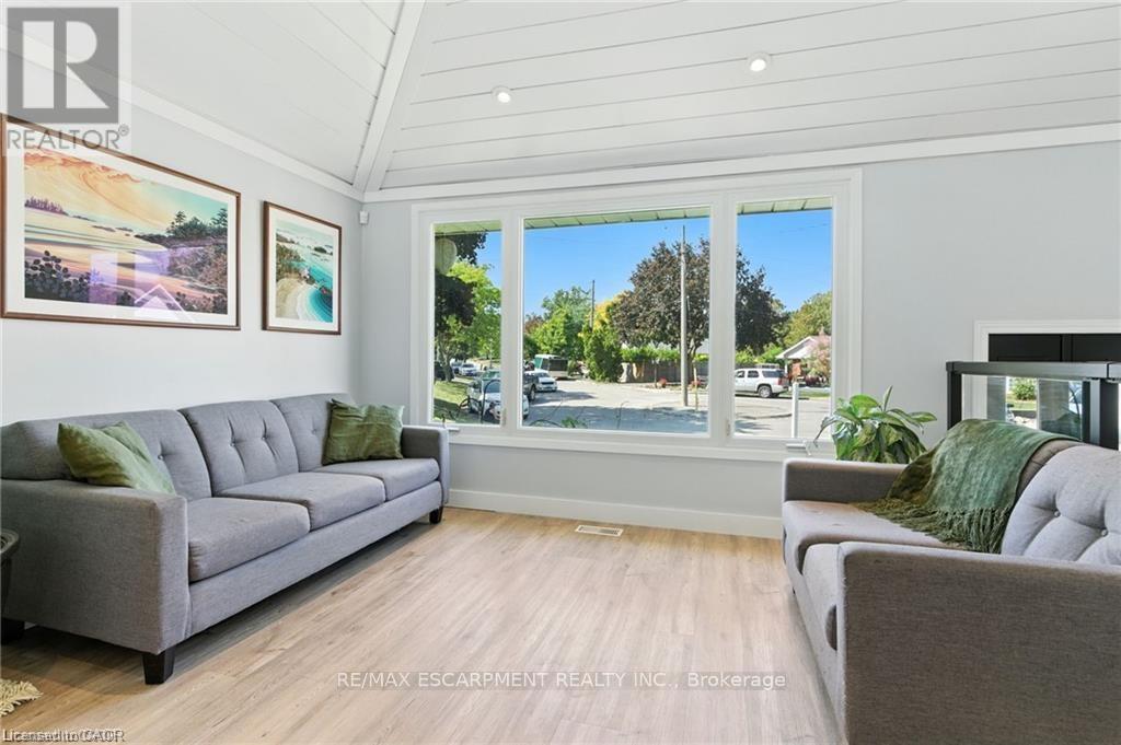 19 Wallace Place, Haldimand, Ontario  N3W 1G4 - Photo 15 - X12583000