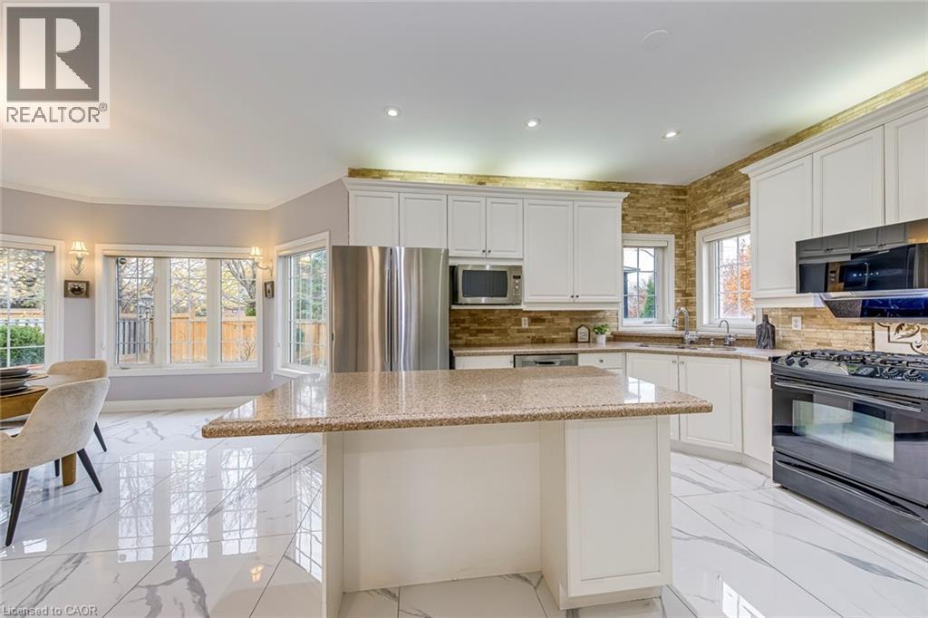 2001 Rosemount Crescent, Oakville, Ontario  L6M 3P5 - Photo 17 - 40791042