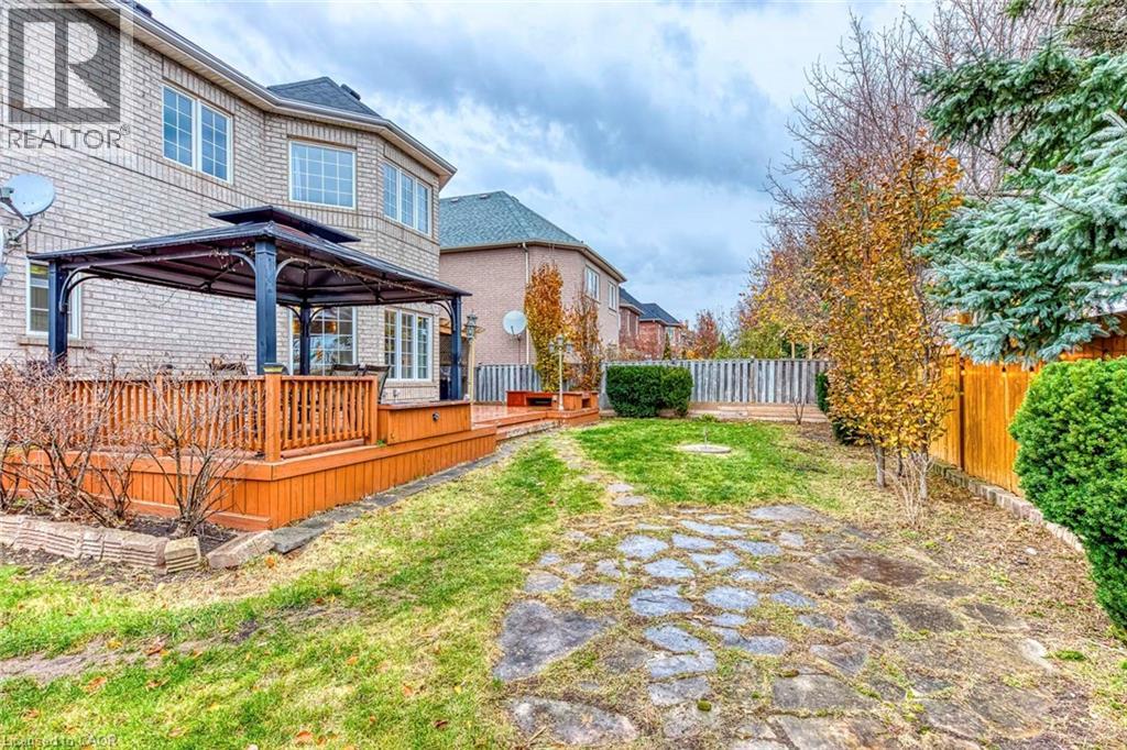 2001 Rosemount Crescent, Oakville, Ontario  L6M 3P5 - Photo 45 - 40791042