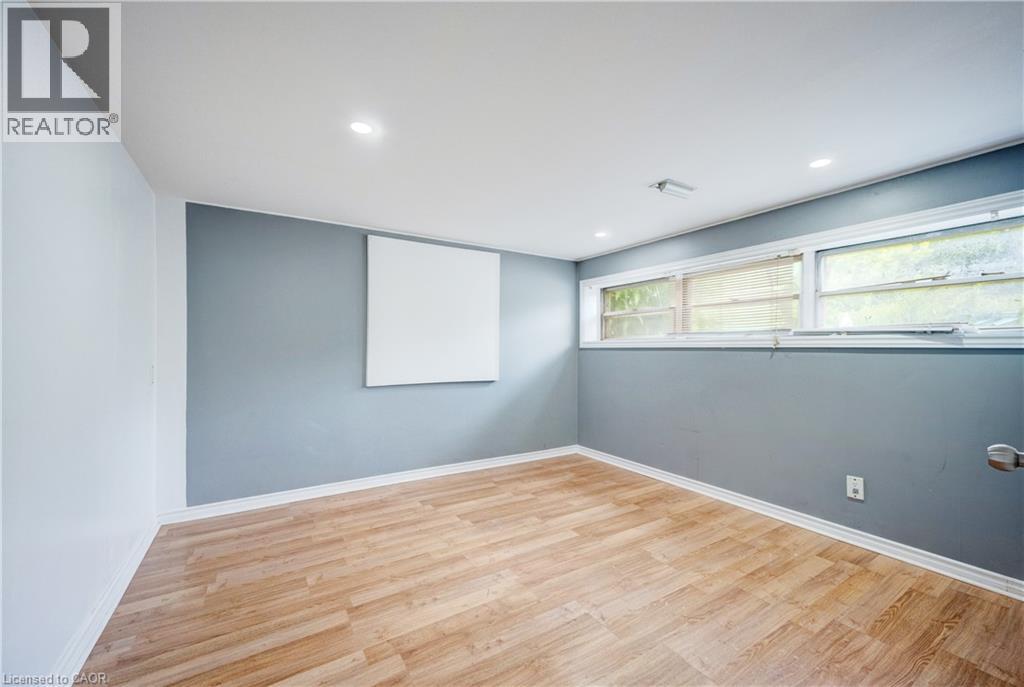 61 Clarence Street, Brampton, Ontario  L6W 1S4 - Photo 35 - 40787820