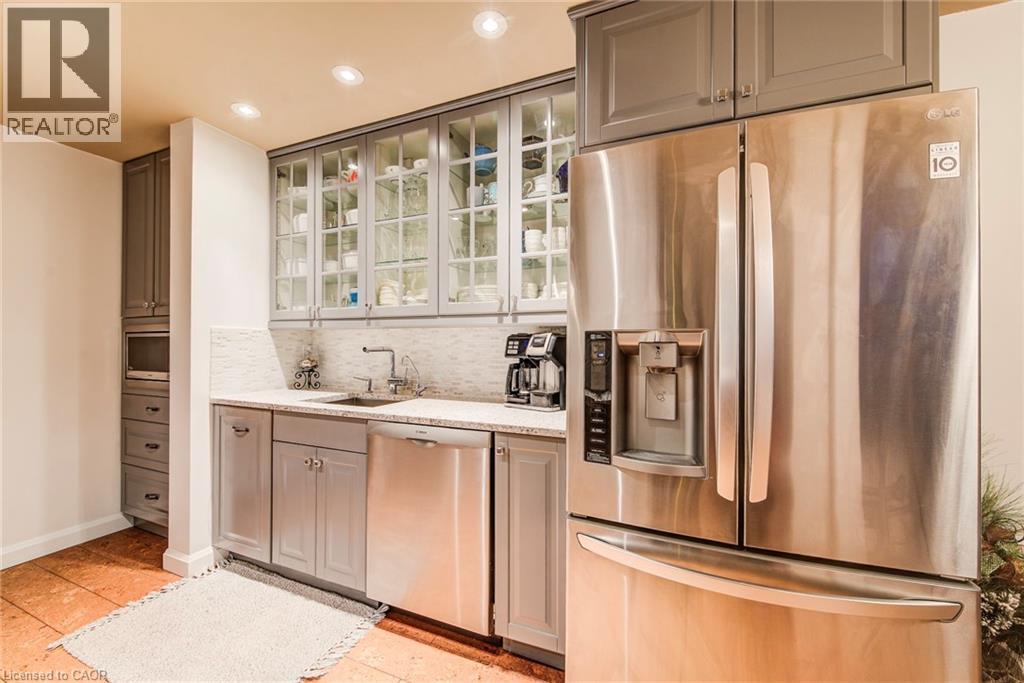 30 Blue Springs Drive Unit# Ph4, Waterloo, Ontario  N2J 4T2 - Photo 8 - 40789048