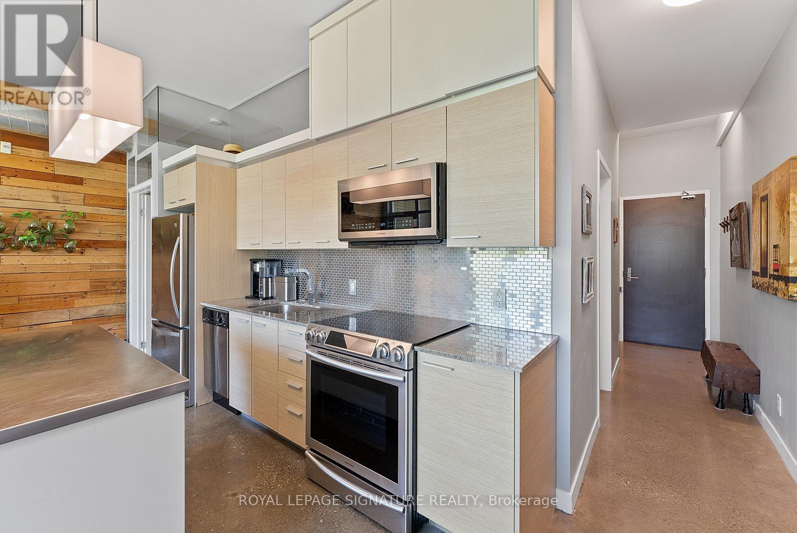 301 - 52 Sumach Street, Toronto (Moss Park), Ontario  M5A 3J7 - Photo 11 - C12581066