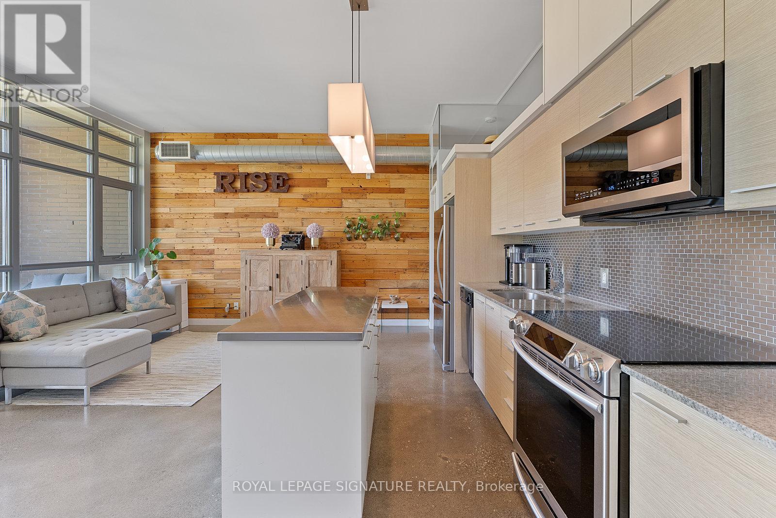 301 - 52 Sumach Street, Toronto (Moss Park), Ontario  M5A 3J7 - Photo 14 - C12581066