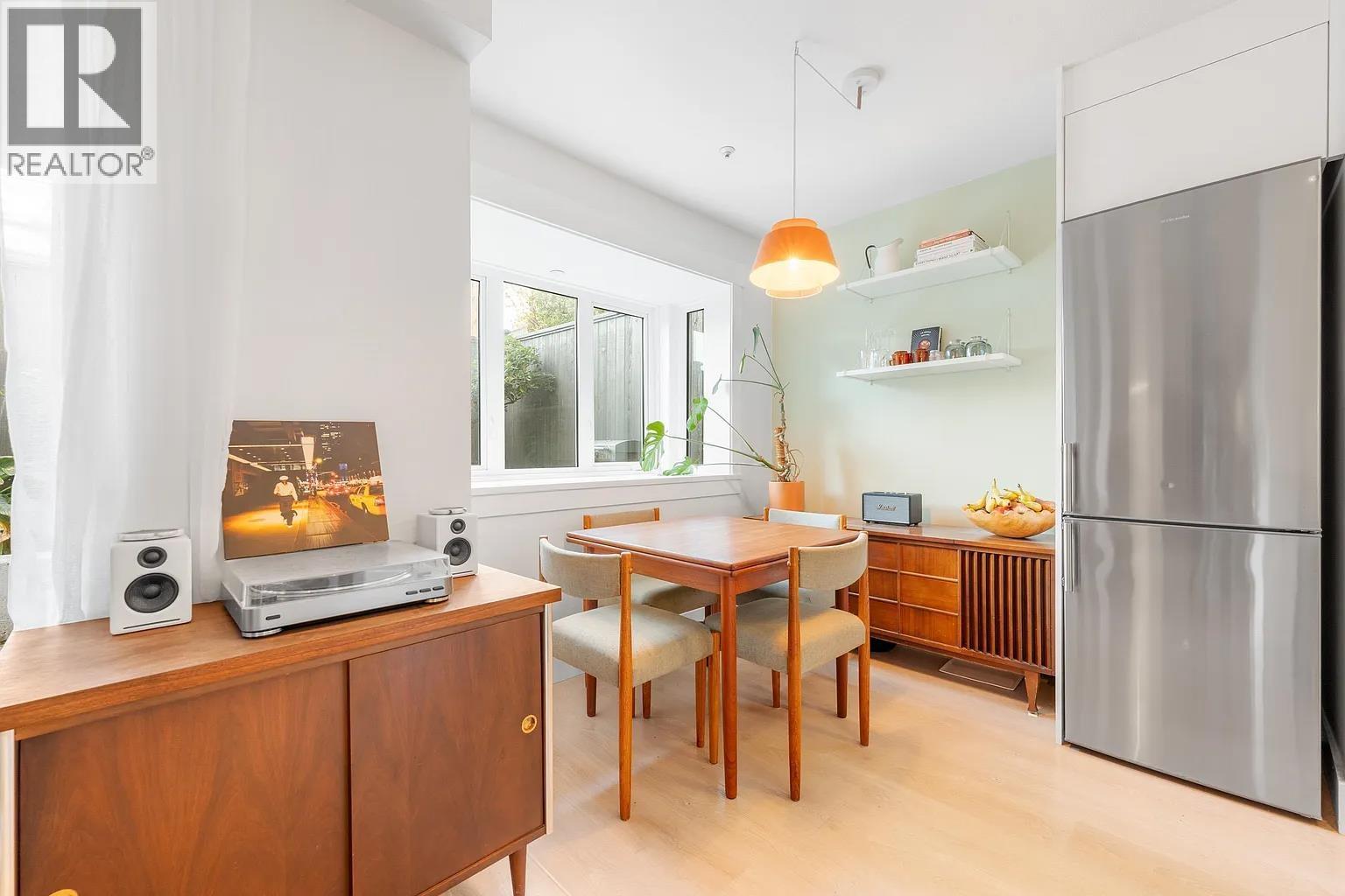 2133 Dundas Street, Vancouver, British Columbia  V5L 1J7 - Photo 10 - R3070652