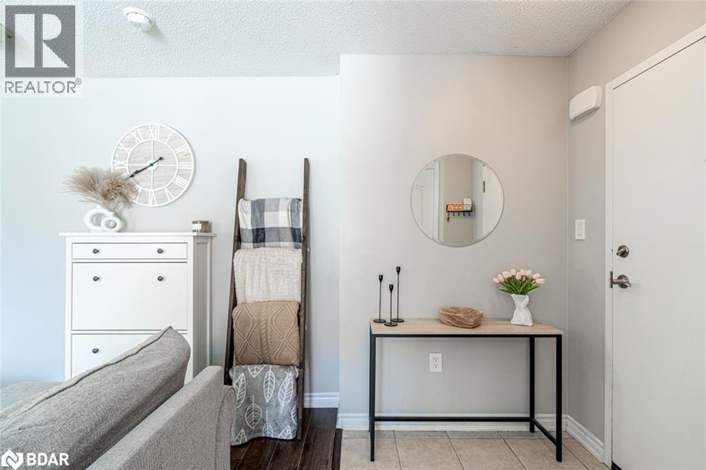 25 Madelaine Drive Unit# 7, Barrie, Ontario  L9J 0G8 - Photo 5 - 40791048