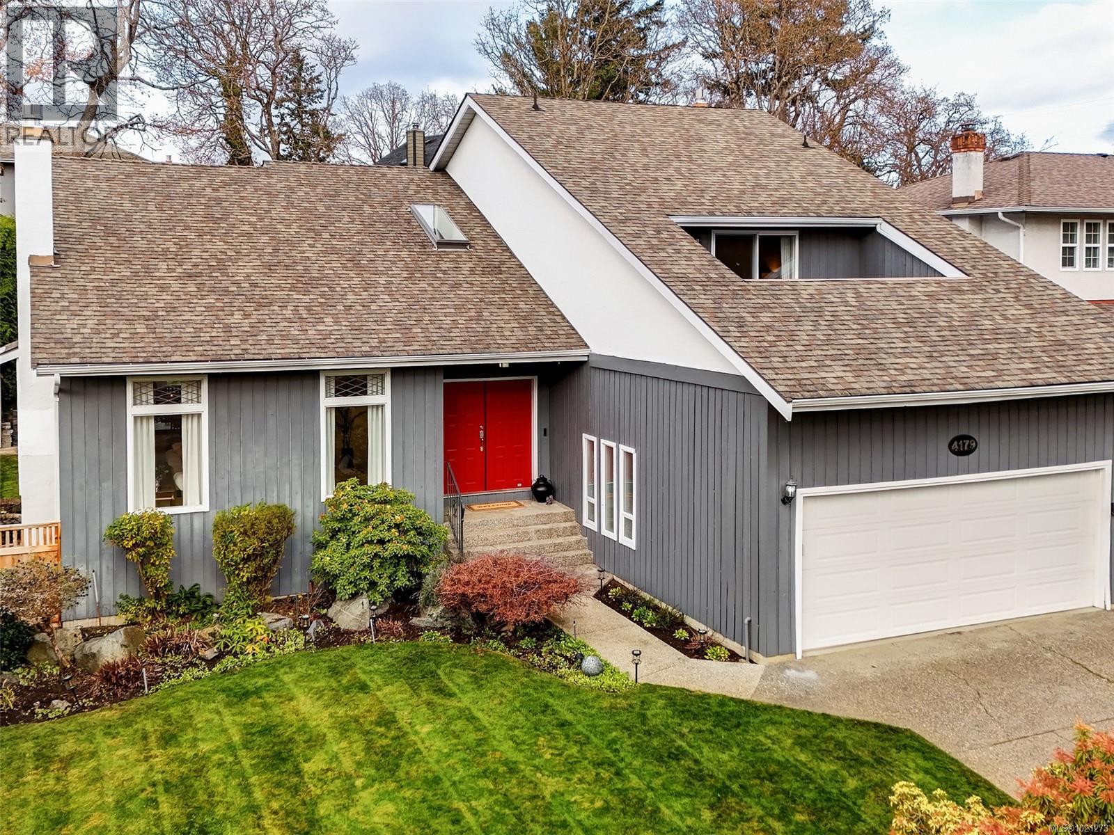 4179 Tuxedo Dr, Saanich, British Columbia