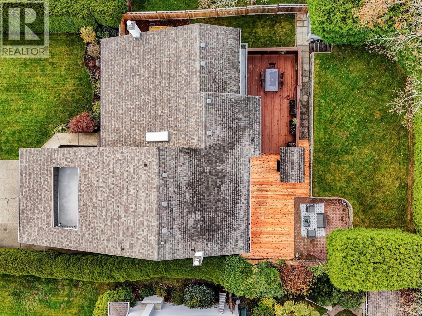 4179 Tuxedo Dr, Saanich, British Columbia V8X 4T1 - Photo 42 - 1021273