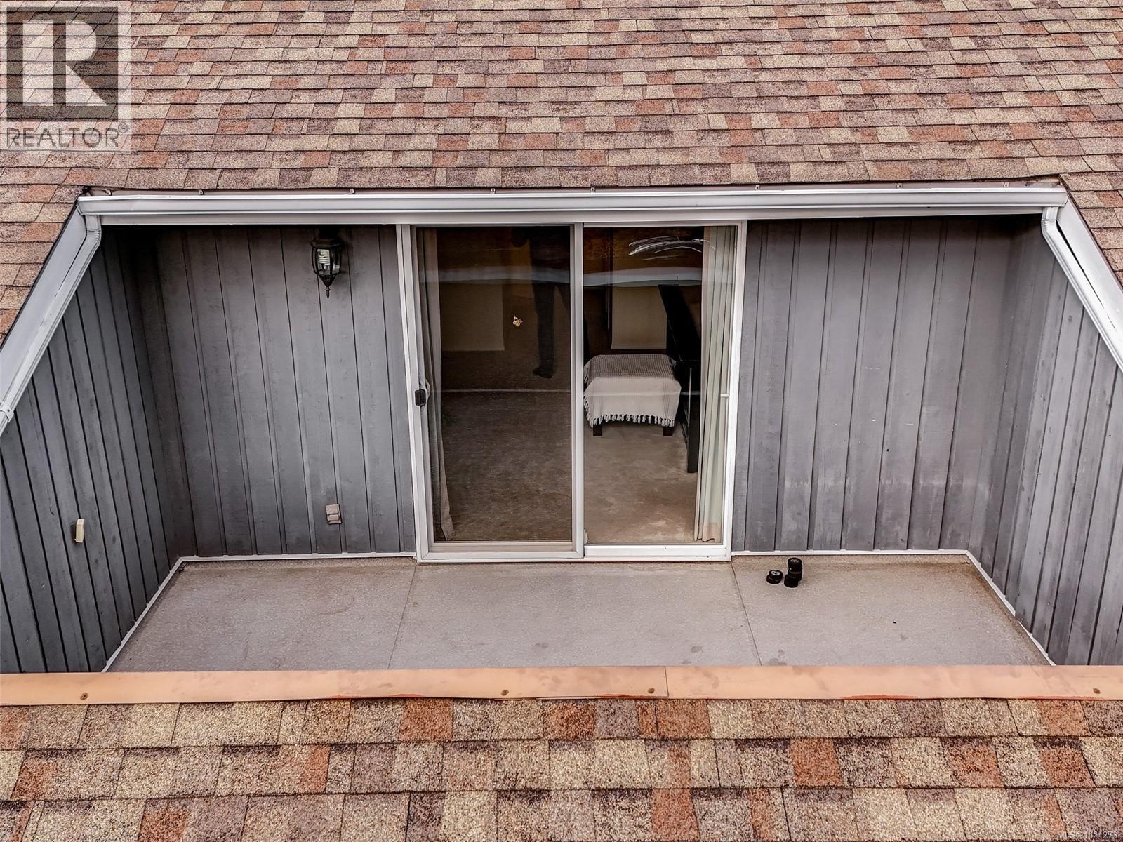 4179 Tuxedo Dr, Saanich, British Columbia V8X 4T1 - Photo 45 - 1021273