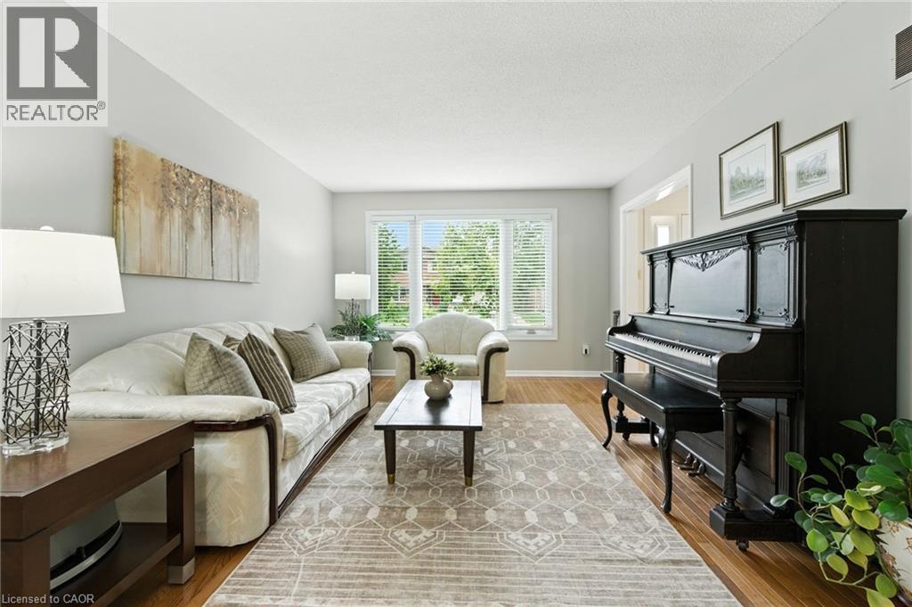 561 Harmony Avenue, Burlington, Ontario  L7N 3S7 - Photo 7 - 40773600