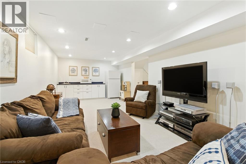 561 Harmony Avenue, Burlington, Ontario  L7N 3S7 - Photo 38 - 40773600