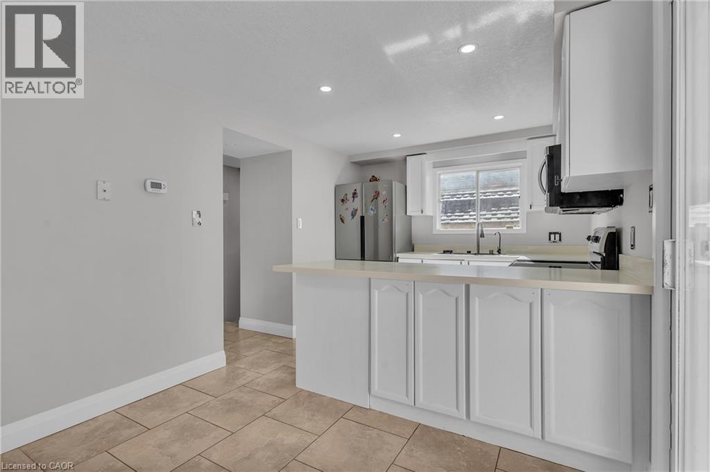 43 Connelly Drive, Kitchener, Ontario  N2N 2T7 - Photo 24 - 40777499