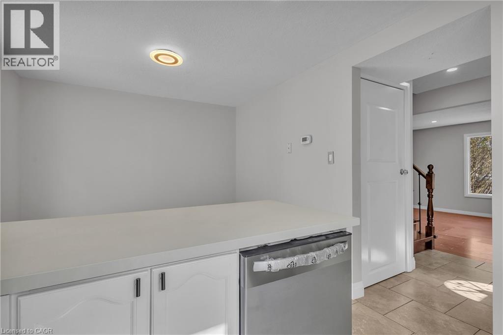 43 Connelly Drive, Kitchener, Ontario  N2N 2T7 - Photo 20 - 40777499