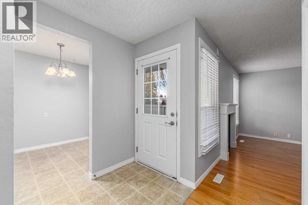 4, 3200 60 Street Ne, Calgary, Alberta  T1Y 4K8 - Photo 5 - A2267996