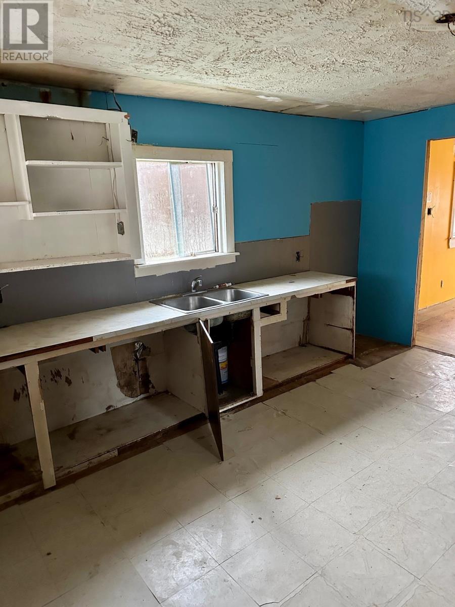 84 Chambers Road, Brooklyn, Nova Scotia  B0N 2A0 - Photo 5 - 202528692