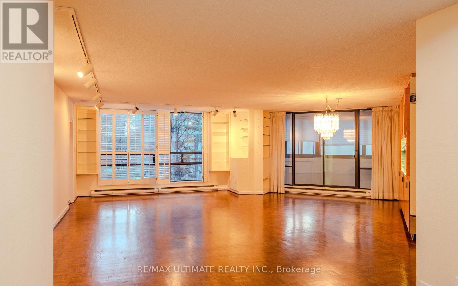 201 - 240 Heath Street W, Toronto, Ontario  M5P 3L5 - Photo 17 - C12583052