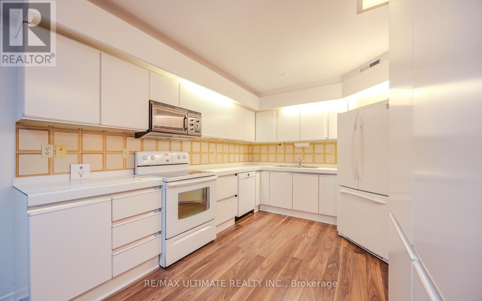 201 - 240 Heath Street W, Toronto, Ontario  M5P 3L5 - Photo 31 - C12583052