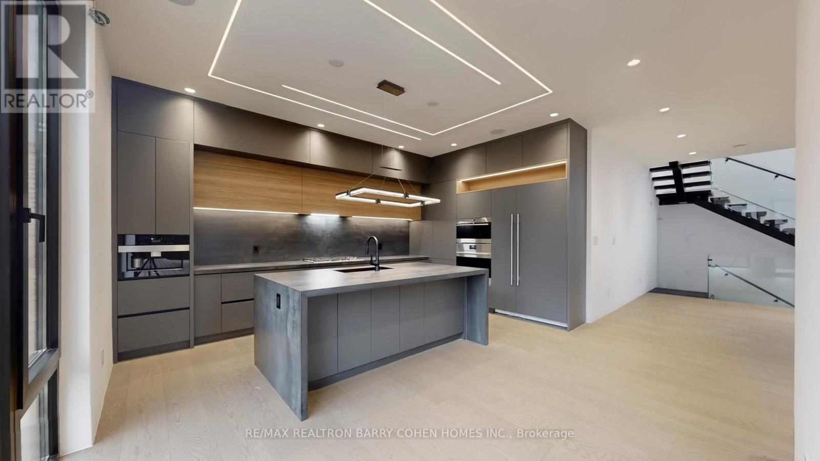 135 Imperial Street, Toronto, Ontario  M5P 1C7 - Photo 12 - C12583102