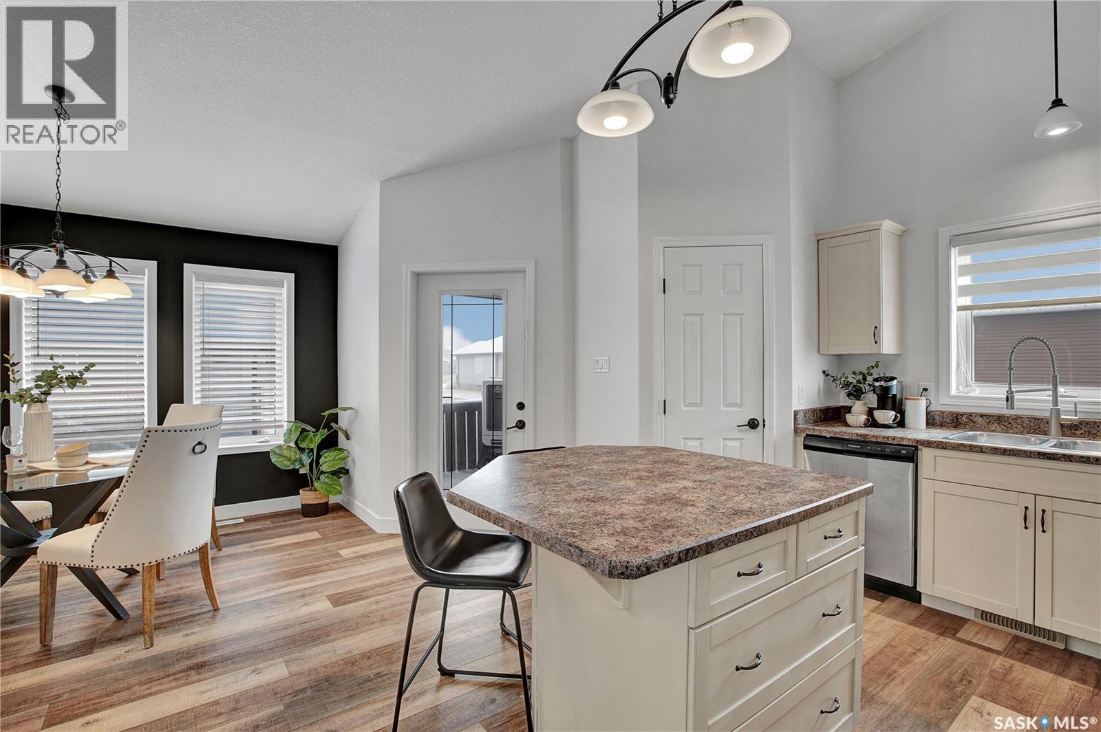 228 Floyd Court, Warman, Saskatchewan  S0K 4S1 - Photo 10 - SK024793