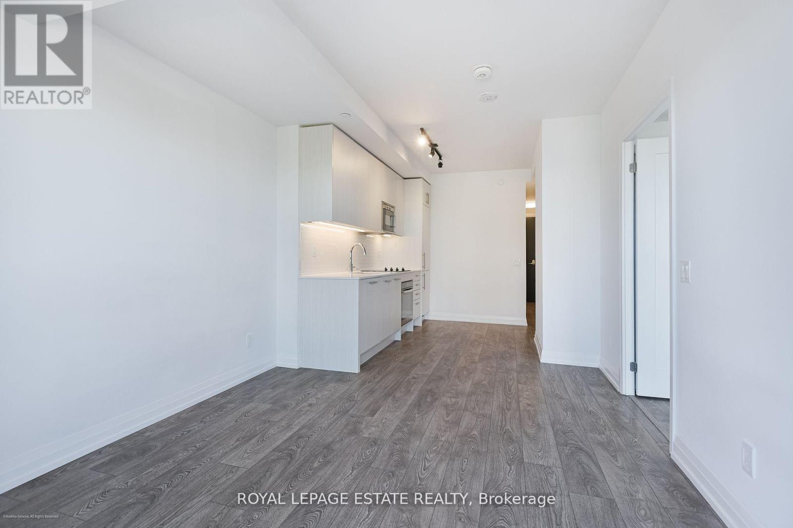 2206 - 286 Main Street, Toronto, Ontario  M4C 0B3 - Photo 13 - E12583066