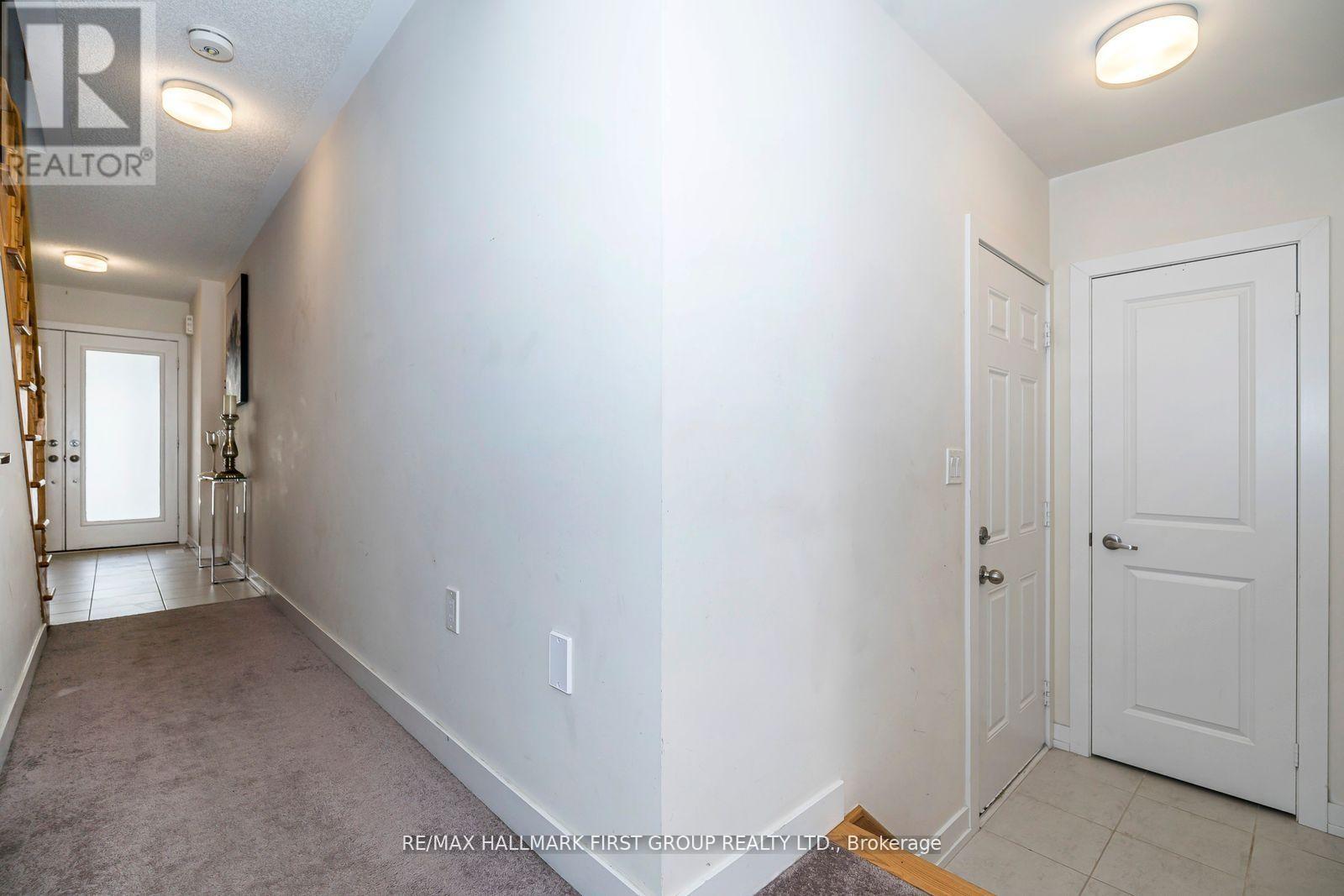 2519 Castlegate Crossing Drive, Pickering, Ontario  L1X 0H8 - Photo 5 - E12583094