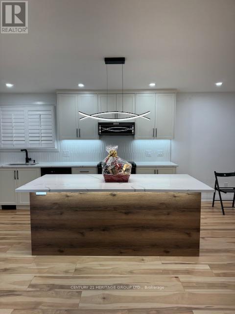 Main Floor - 464 Sandford Street, Newmarket, Ontario L3Y 4S7 - Photo 6 - N12583100