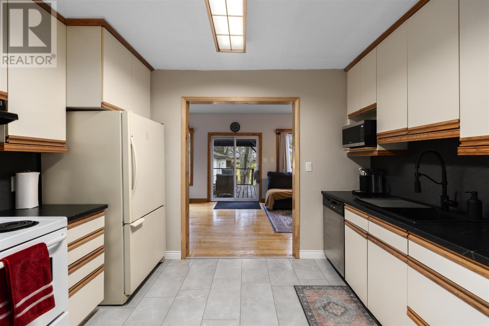 364 Chambers Ave, Sault Ste. Marie, Ontario  P6A 4W5 - Photo 13 - SM253212