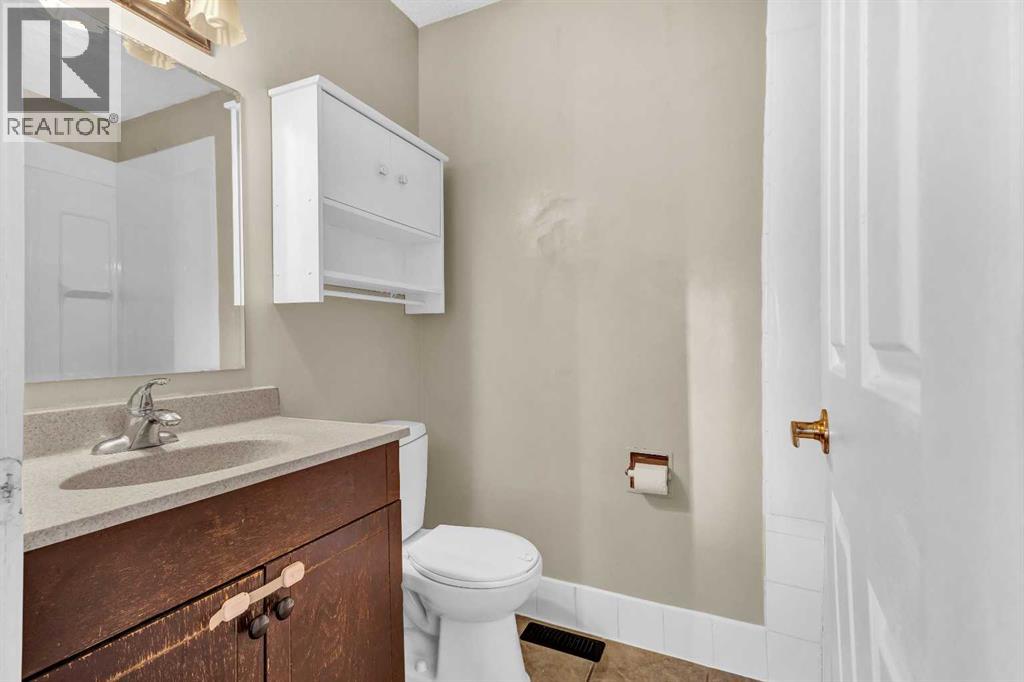 116 Shawmeadows Road Sw, Calgary, Alberta  T2Y 1B3 - Photo 20 - A2260534