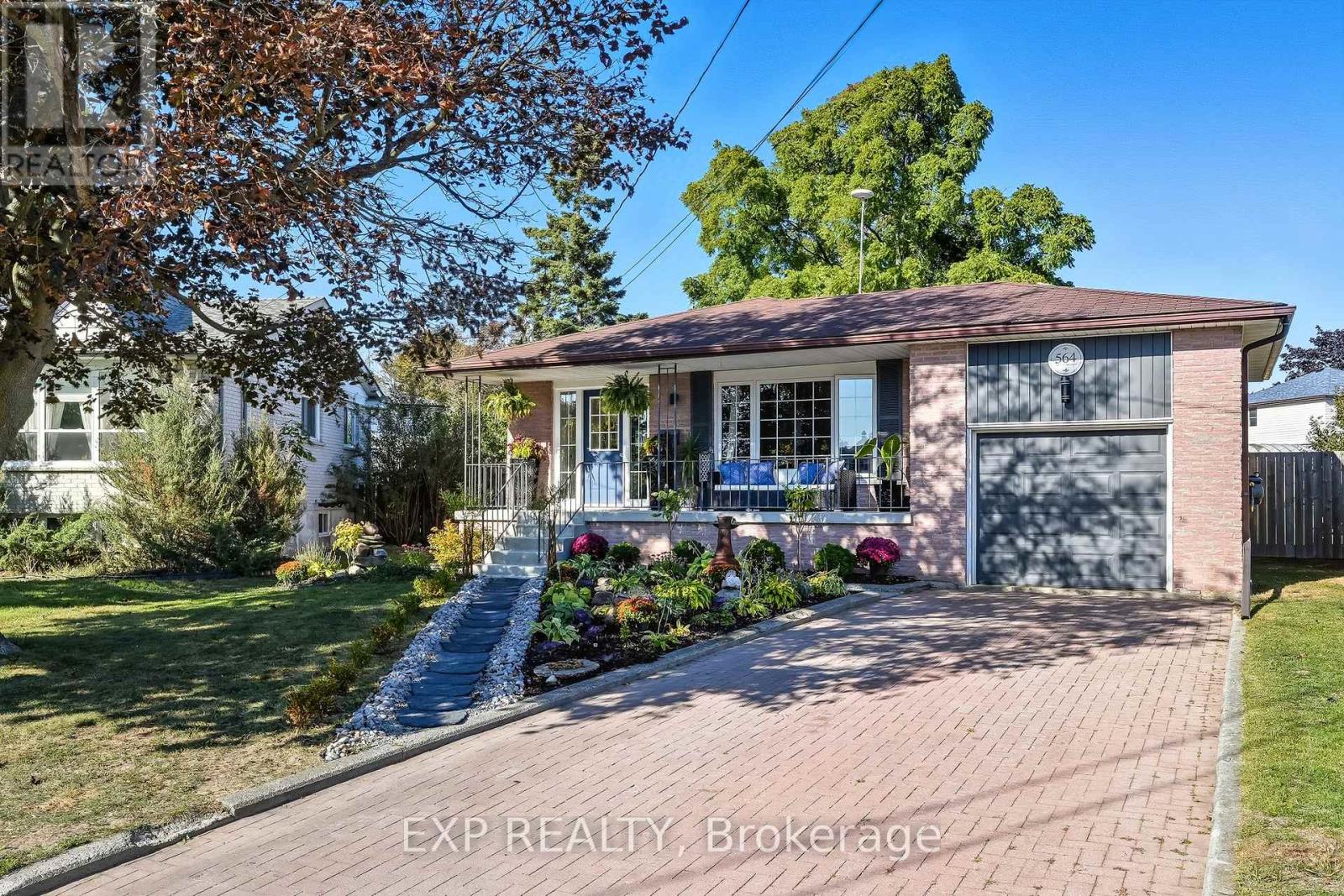 564 Sandmere Crescent, Cobourg, Ontario K9A 4R8 - Photo 3 - X12583156