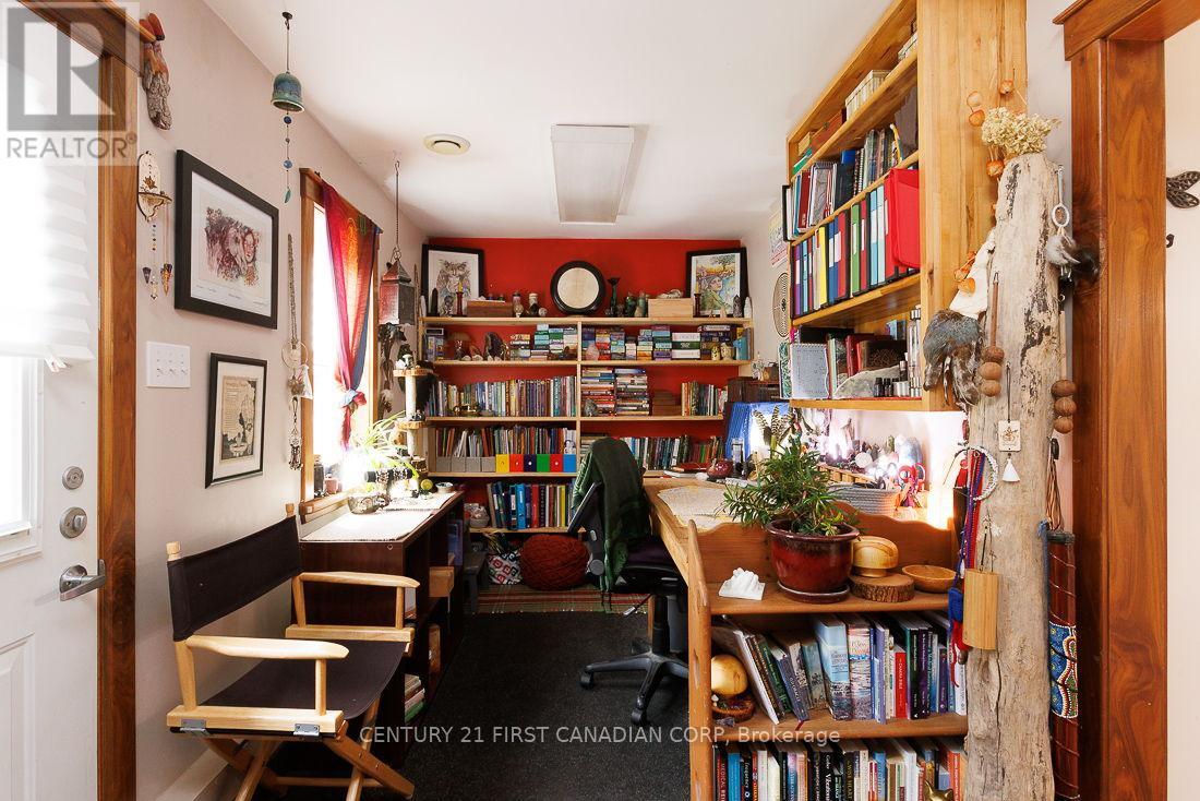 297 Alma Street, St. Thomas, Ontario  N5P 3B9 - Photo 22 - X12583164