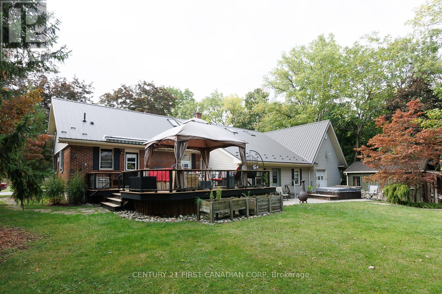 297 Alma Street, St. Thomas, Ontario  N5P 3B9 - Photo 40 - X12583164