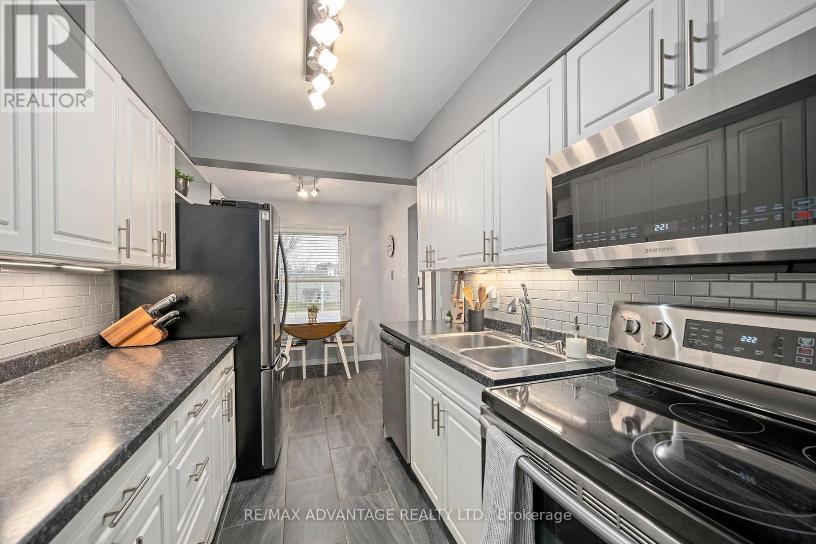 29 - 1845 Aldersbrook Road, London North, Ontario  N6G 4V9 - Photo 13 - X12583284