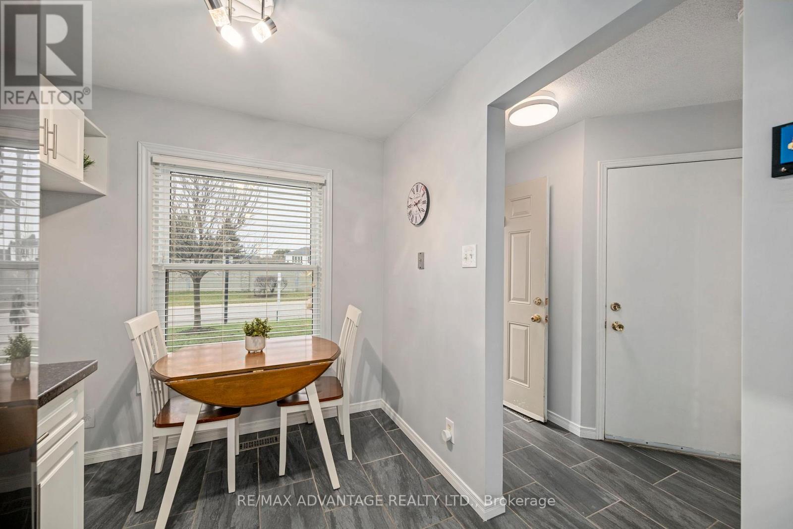 29 - 1845 Aldersbrook Road, London North, Ontario  N6G 4V9 - Photo 14 - X12583284