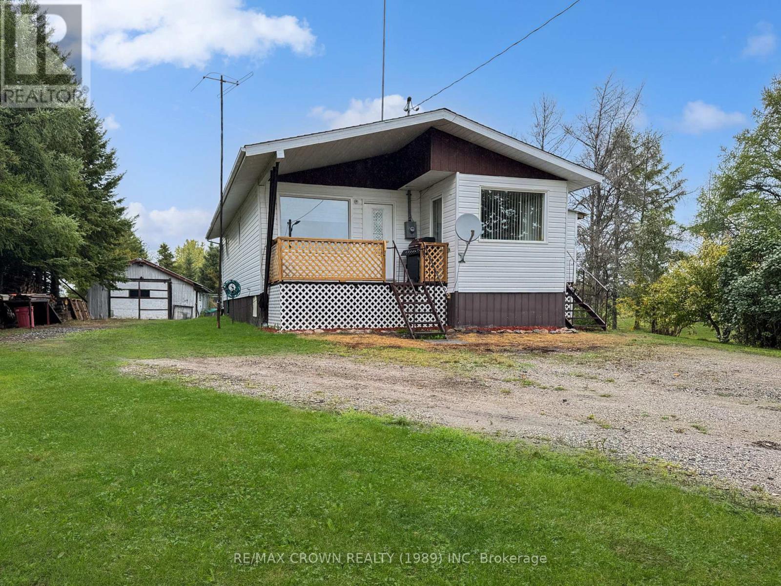 Jogues - Unorganized - 34 Hamann Road, Hearst, Ontario  P0L 1R0 - Photo 1 - T12583218