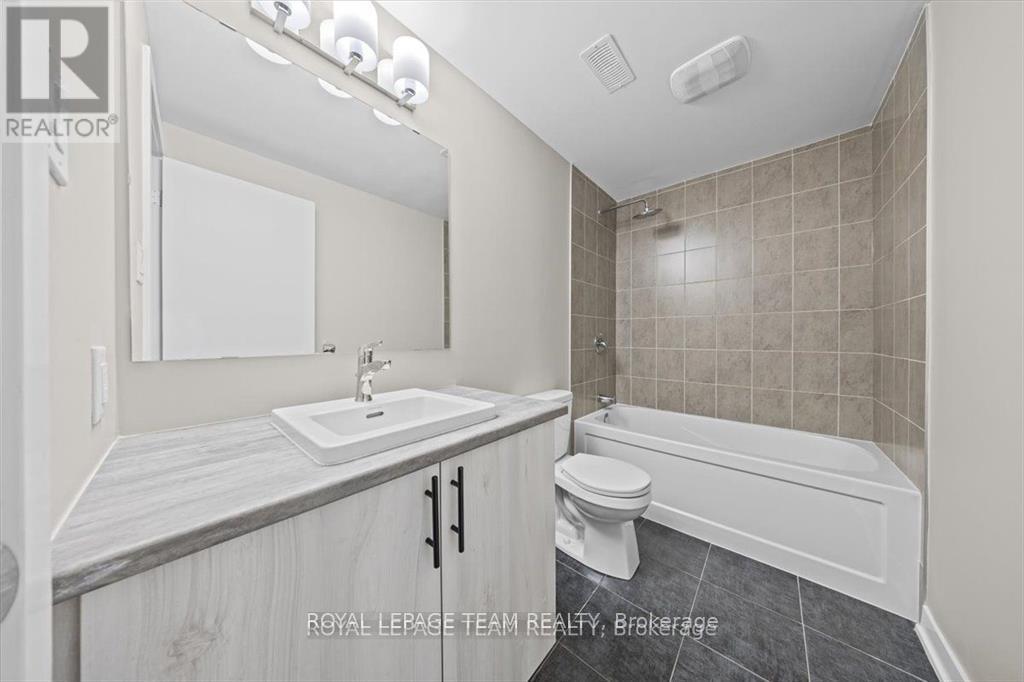 426 Epoch Street, Ottawa, Ontario  K2J 6X7 - Photo 29 - X12583208