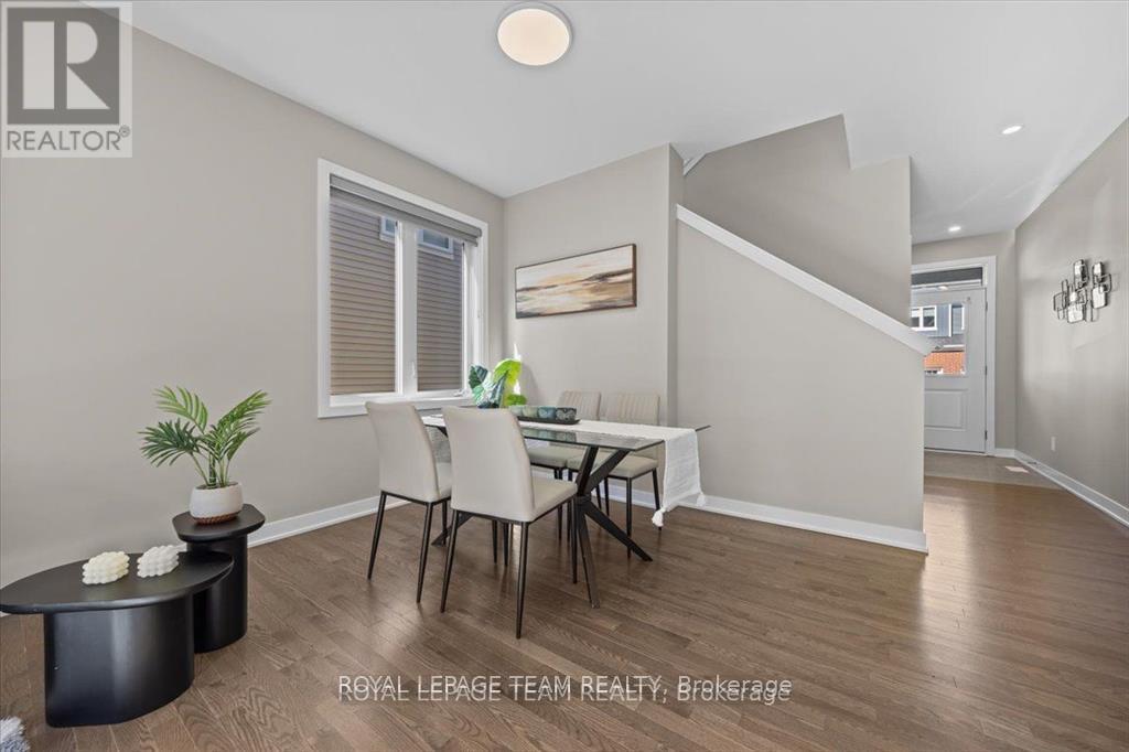 426 Epoch Street, Ottawa, Ontario  K2J 6X7 - Photo 5 - X12583208