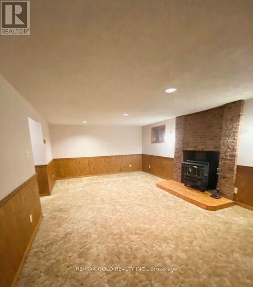 30 Blackthorn Lane, Brampton, Ontario  L6V 3K8 - Photo 13 - W12583072