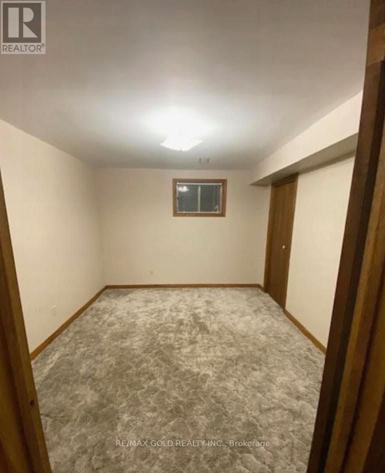 30 Blackthorn Lane, Brampton, Ontario  L6V 3K8 - Photo 14 - W12583072