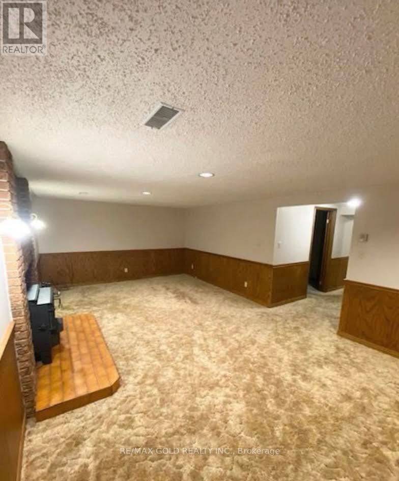 30 Blackthorn Lane, Brampton, Ontario  L6V 3K8 - Photo 18 - W12583072