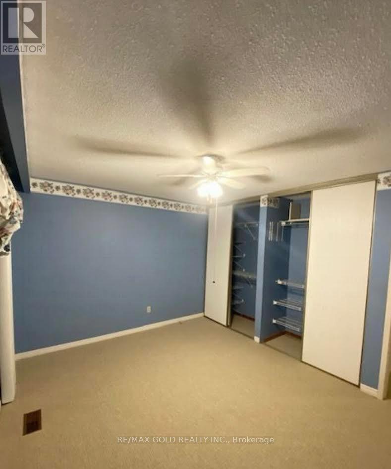 30 Blackthorn Lane, Brampton, Ontario  L6V 3K8 - Photo 25 - W12583072