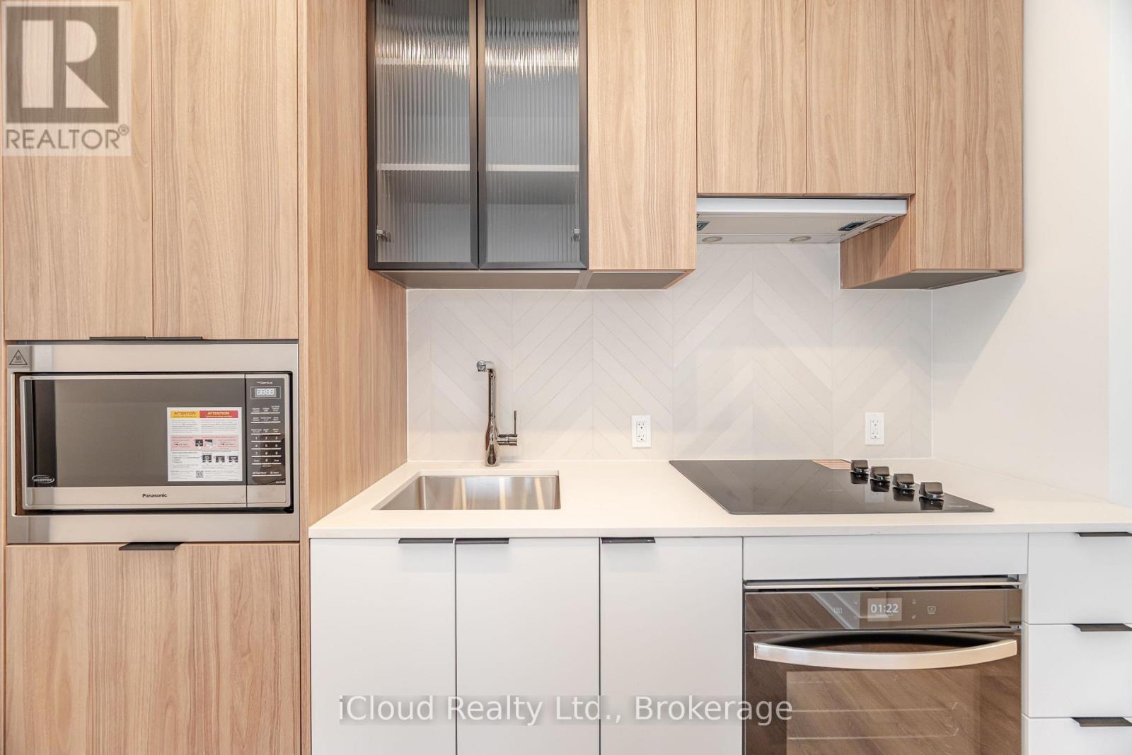 719 - 1037 The Queensway, Toronto, Ontario M8Z 6C7 - Photo 13 - W12583080