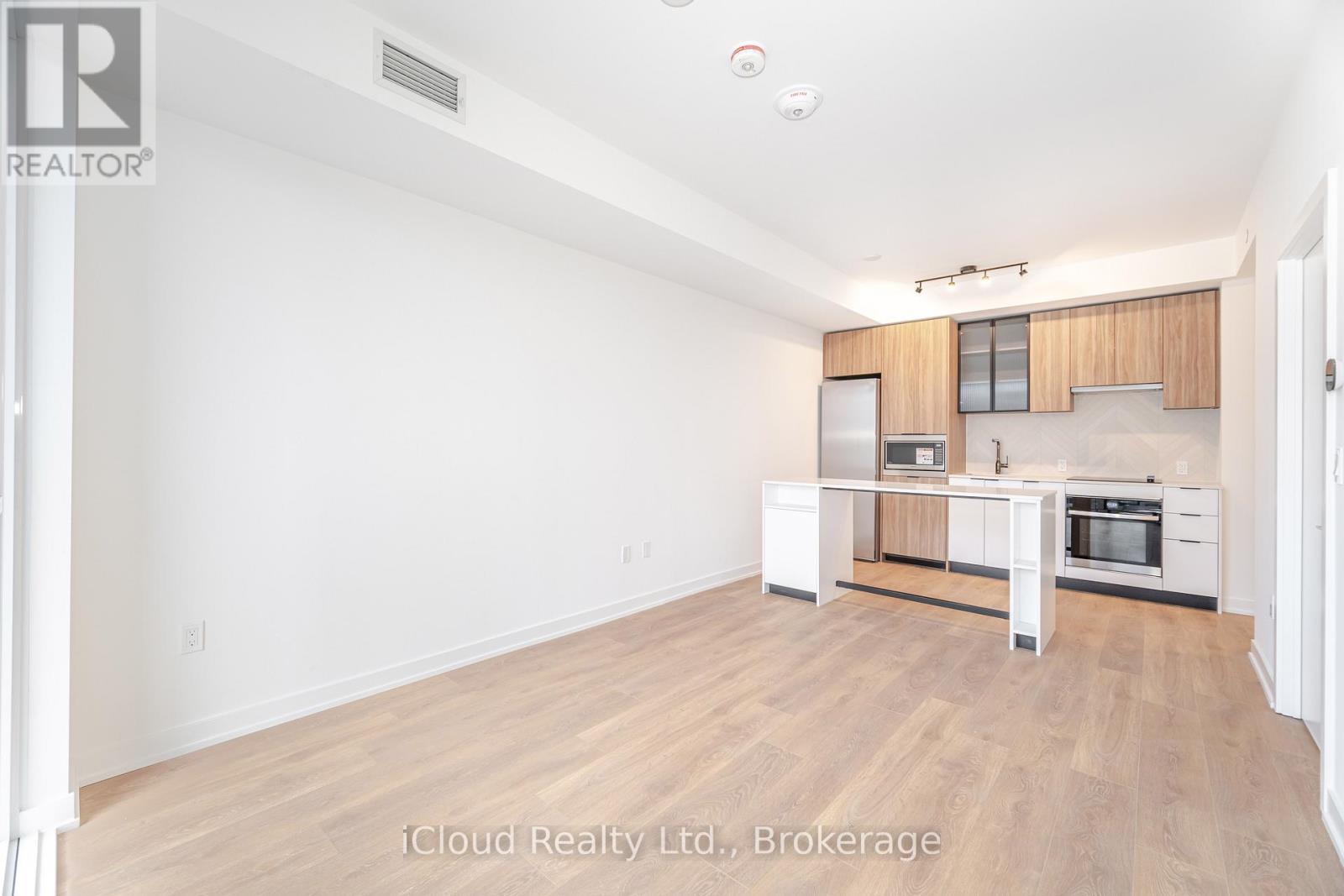 719 - 1037 The Queensway, Toronto, Ontario M8Z 6C7 - Photo 17 - W12583080