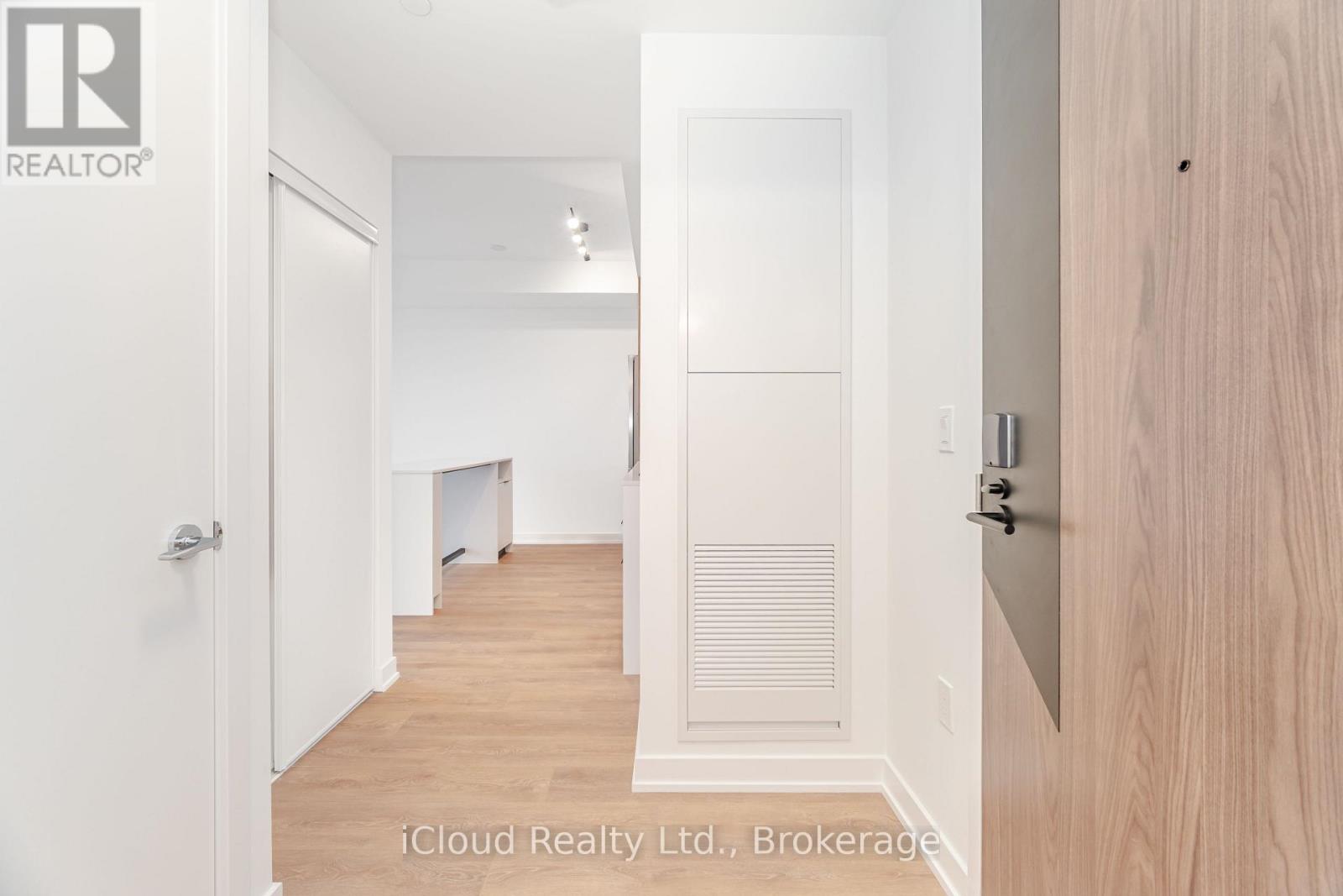 719 - 1037 The Queensway, Toronto, Ontario M8Z 6C7 - Photo 7 - W12583080