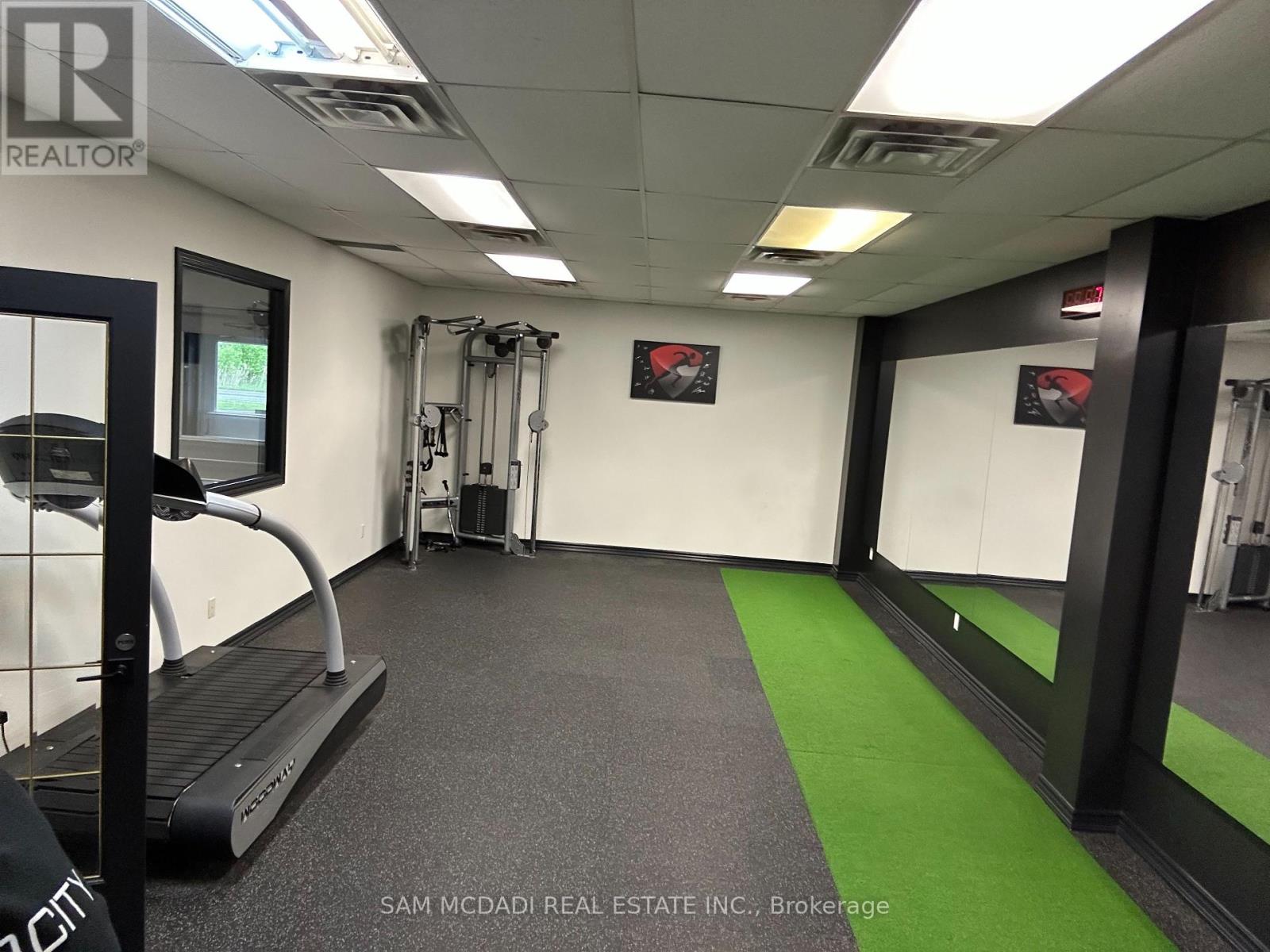 232 South Service Road E, Oakville, Ontario  L6J 2X5 - Photo 4 - W12583086