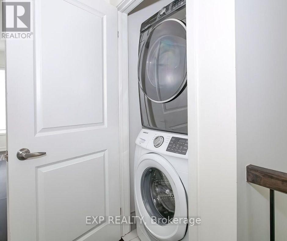 177 Sabina Drive, Oakville, Ontario  L6H 0W3 - Photo 11 - W12583106