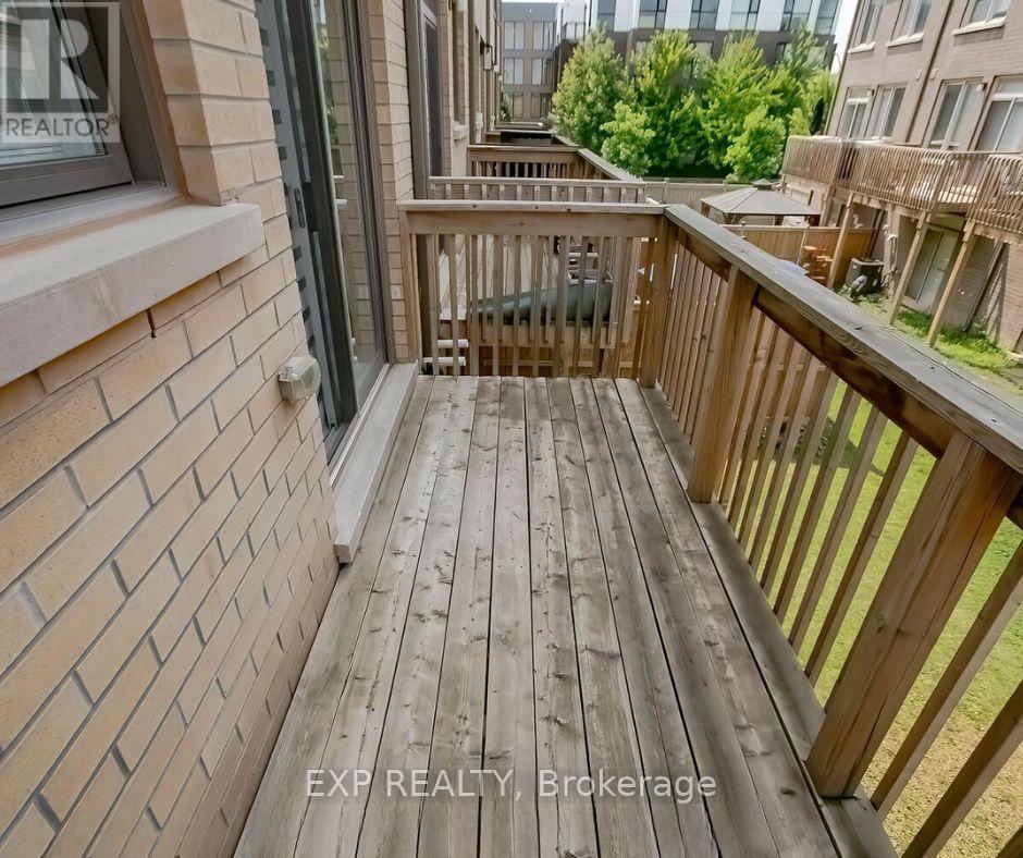 177 Sabina Drive, Oakville, Ontario  L6H 0W3 - Photo 13 - W12583106